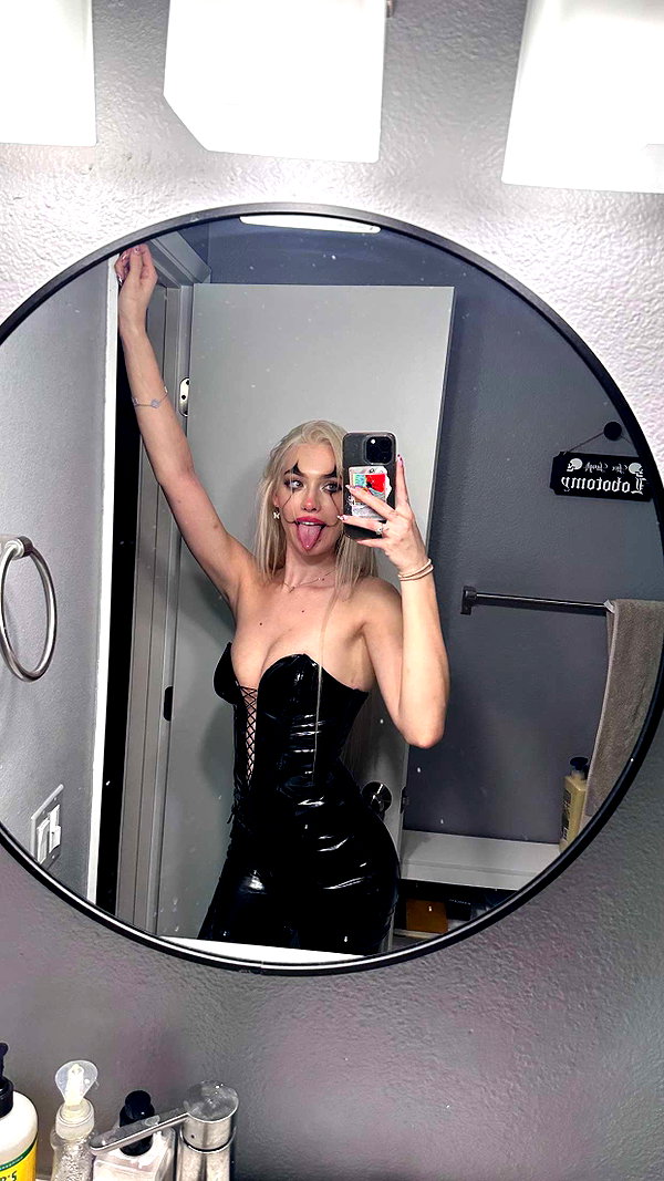aleximarianna snapchat image archive image