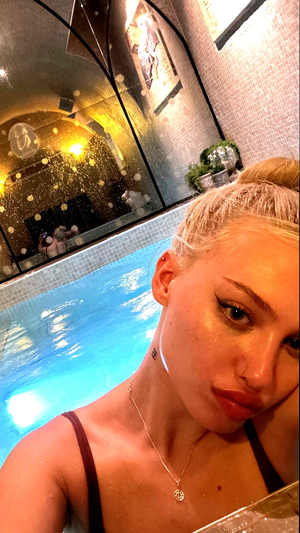 aleximarianna snapchat image archive image