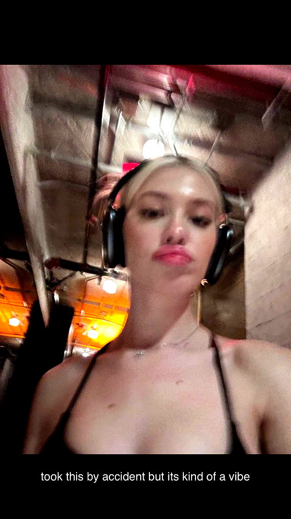aleximarianna snapchat image archive image