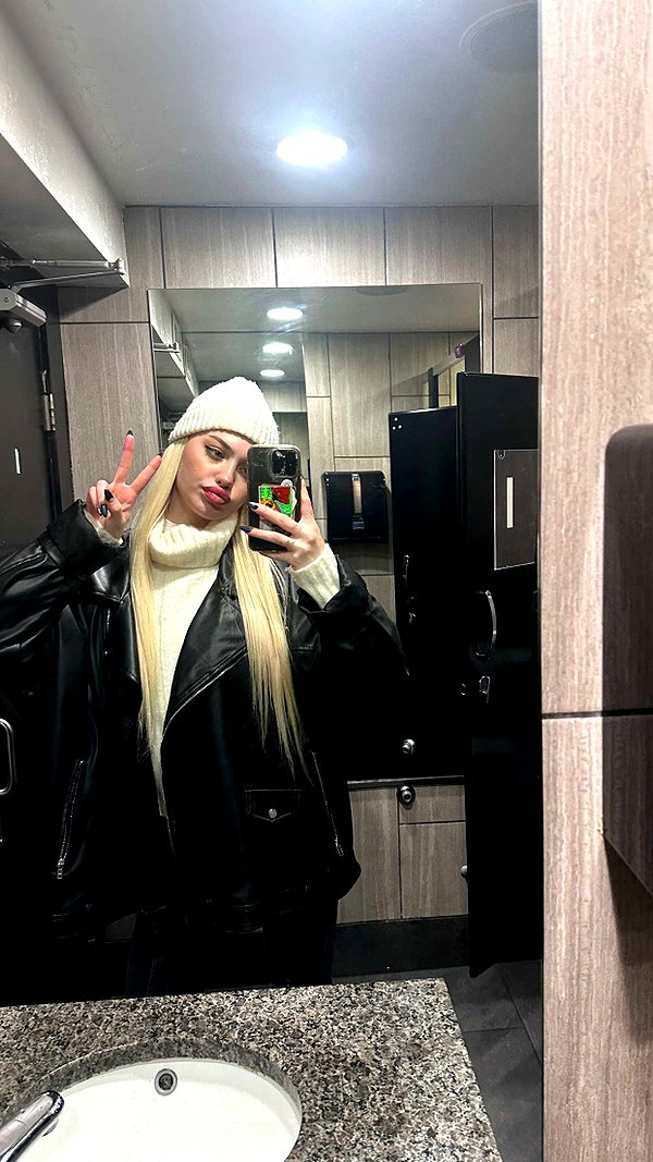aleximarianna snapchat image archive image