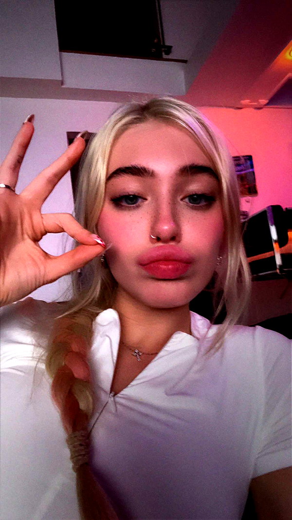 aleximarianna snapchat image archive image
