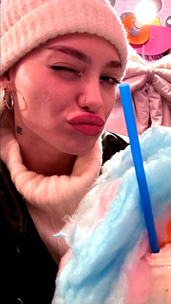 aleximarianna snapchat image archive image