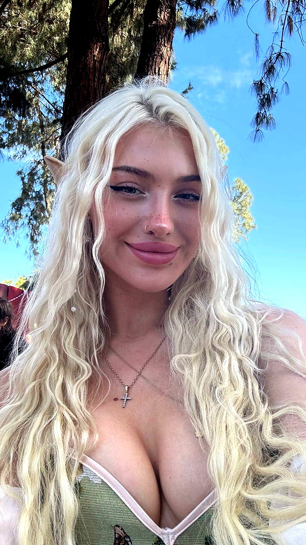 aleximarianna snapchat image archive image