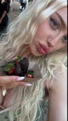 aleximarianna Altpins Profile Picture