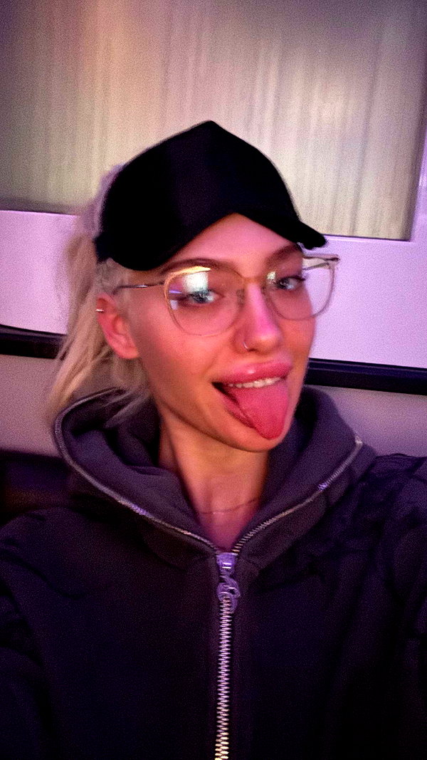aleximarianna snapchat image archive image