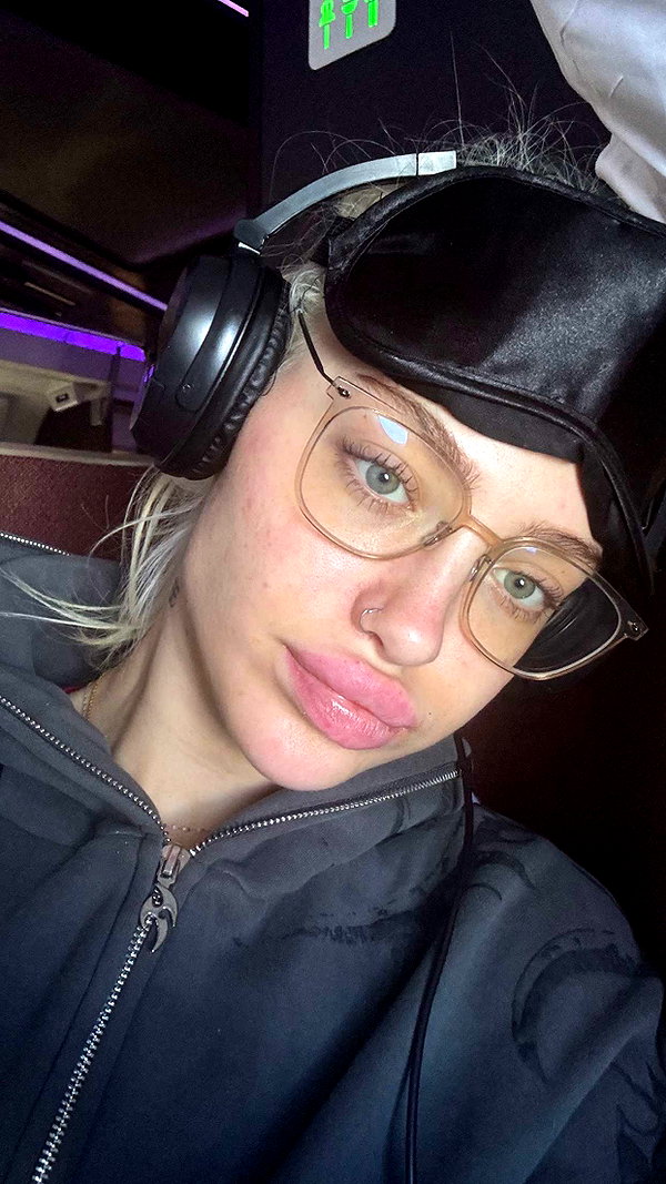 aleximarianna snapchat image archive image