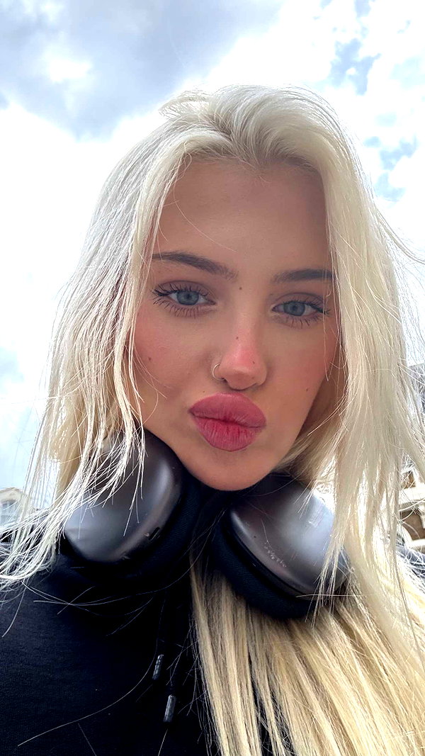 aleximarianna snapchat image archive image