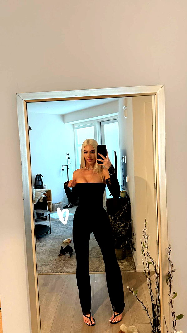 aleximarianna snapchat image archive image