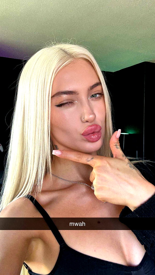 aleximarianna snapchat image archive image