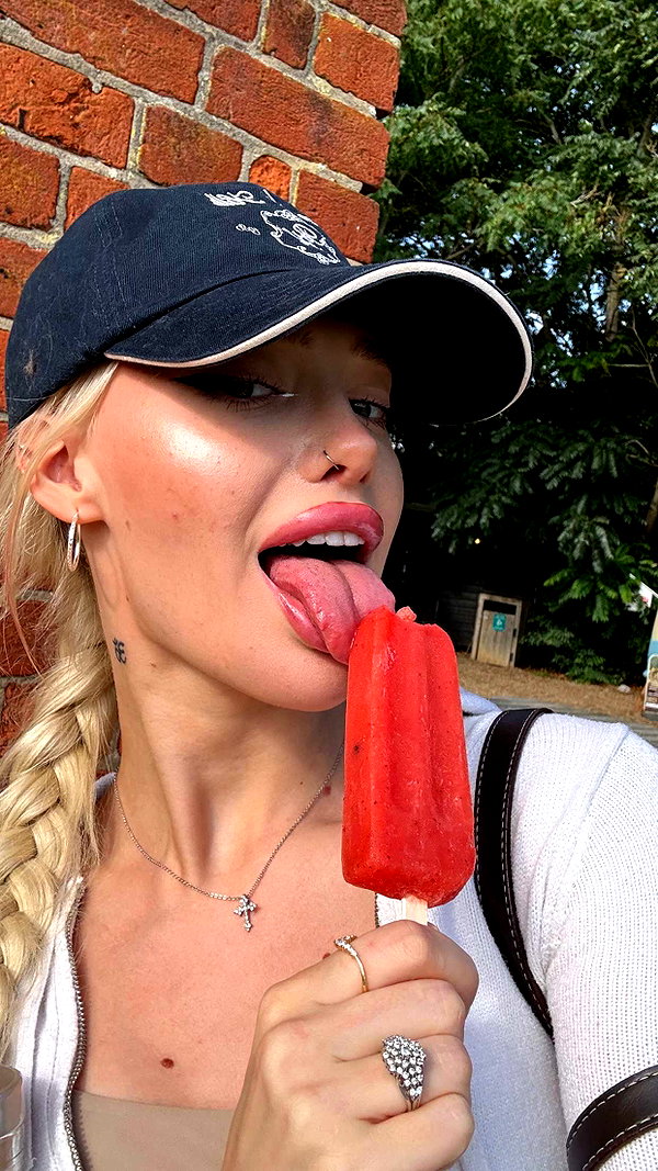 aleximarianna snapchat image archive image
