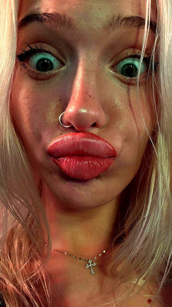 aleximarianna snapchat image archive image