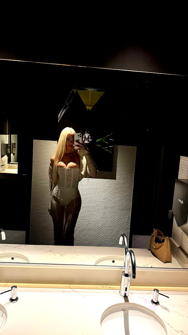 aleximarianna snapchat image archive image