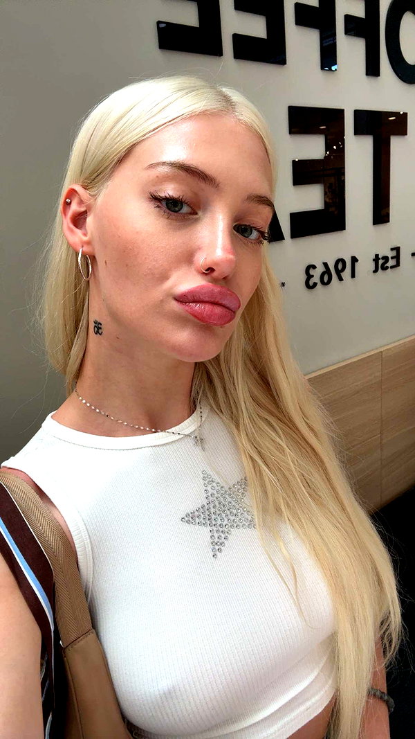 aleximarianna snapchat image archive image