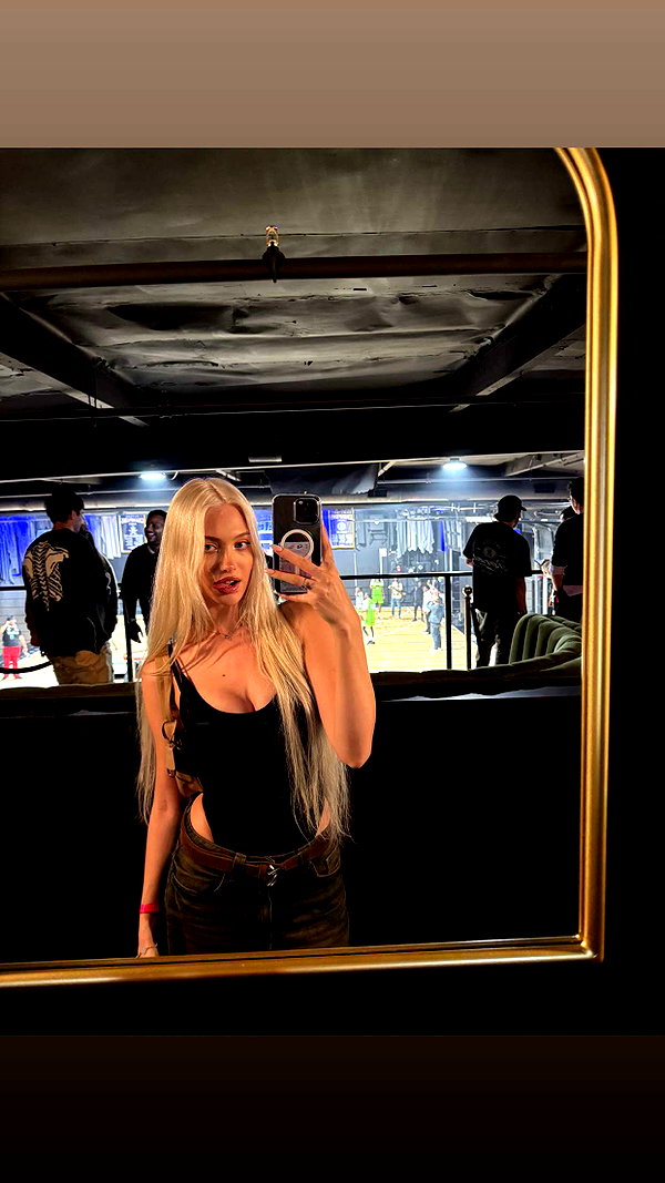 aleximarianna snapchat image archive image
