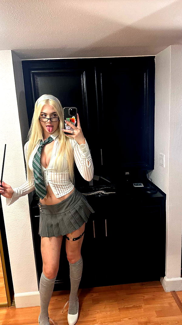 aleximarianna snapchat image archive image