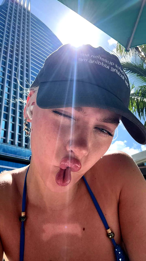 aleximarianna snapchat image archive image