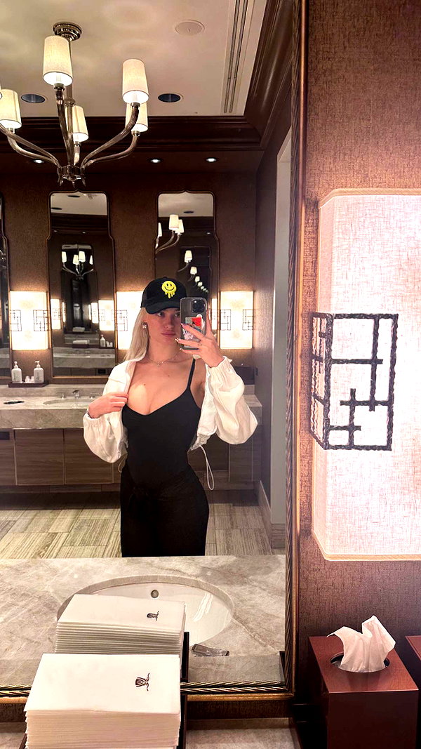 aleximarianna snapchat image archive image