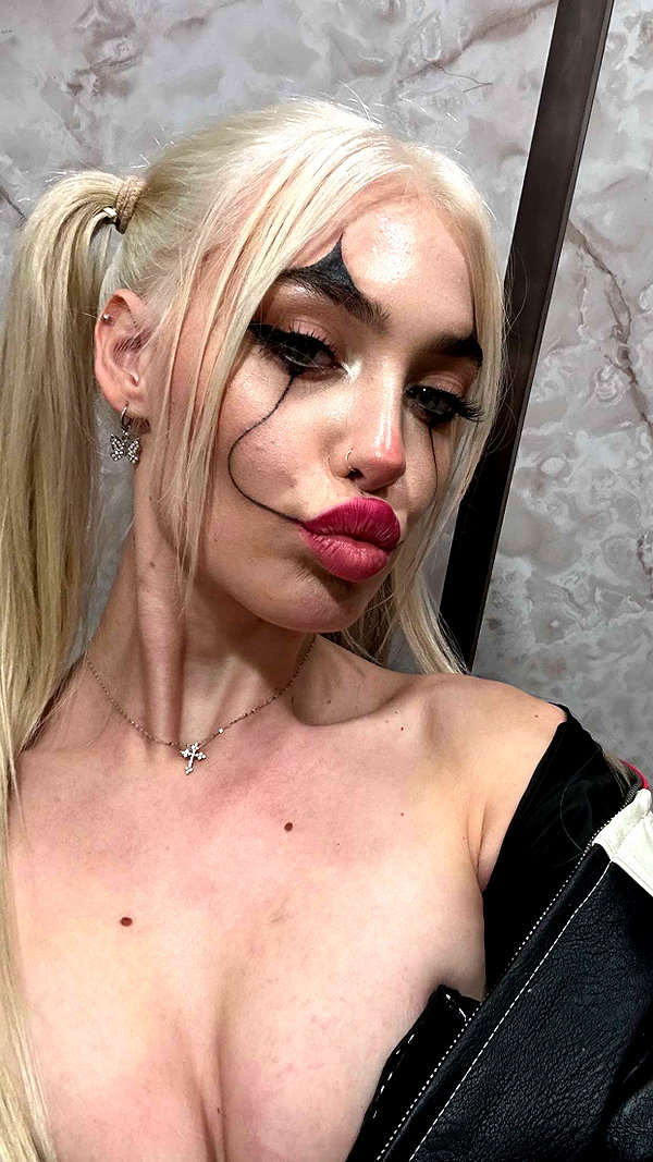 aleximarianna snapchat image archive image