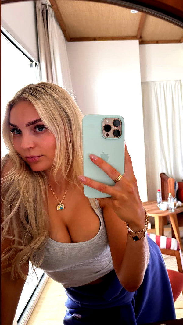 alexissshv snapchat image archive image