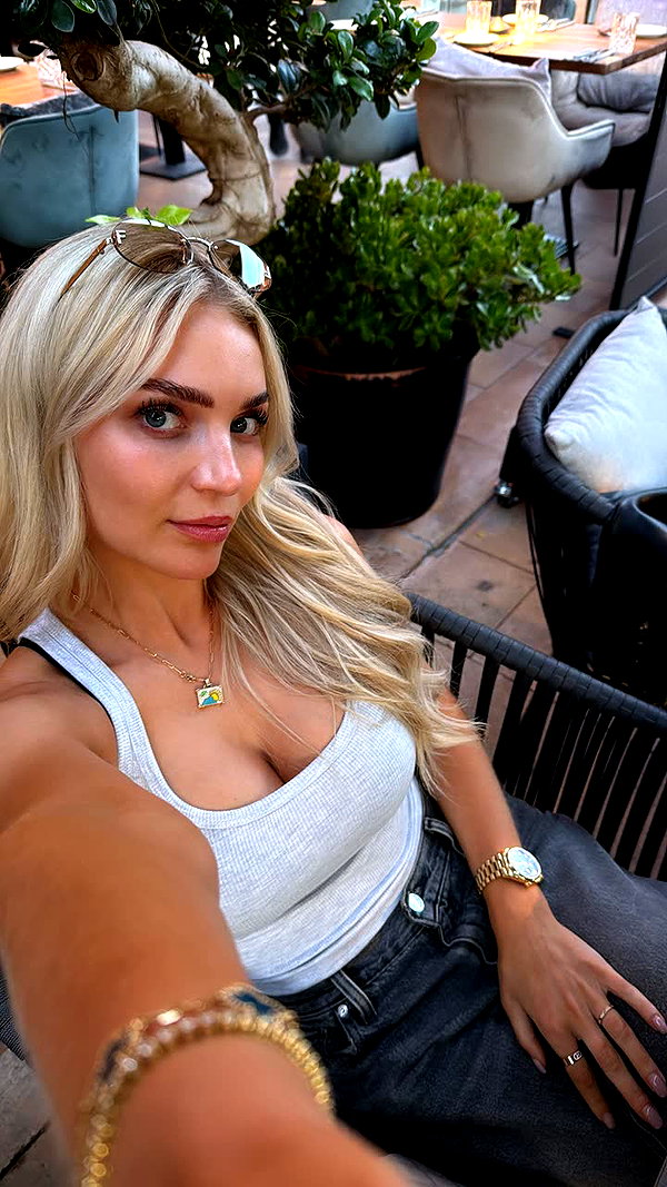 alexissshv snapchat image archive image