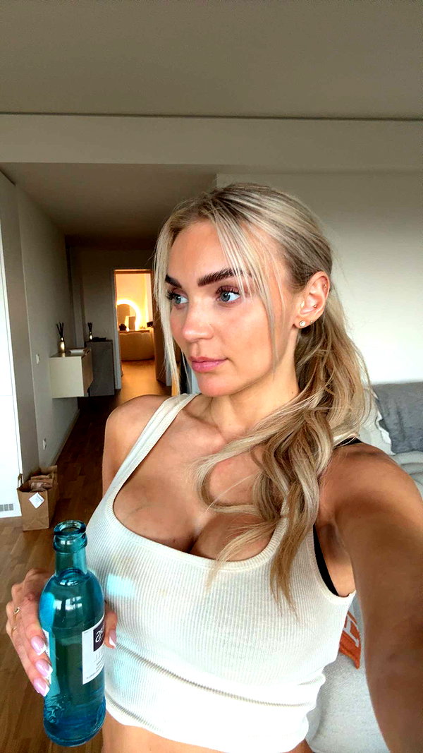 alexissshv snapchat image archive image
