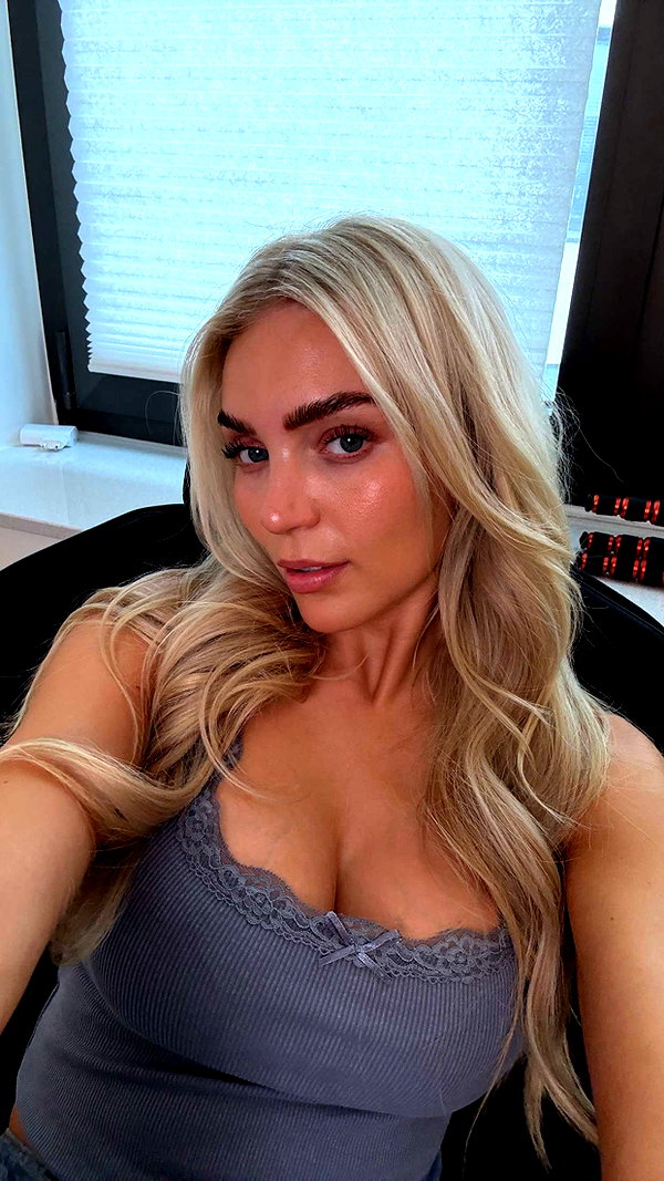 alexissshv snapchat image archive image