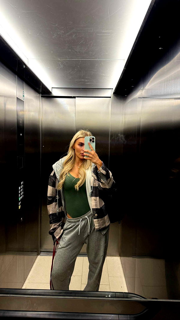 alexissshv snapchat image archive image