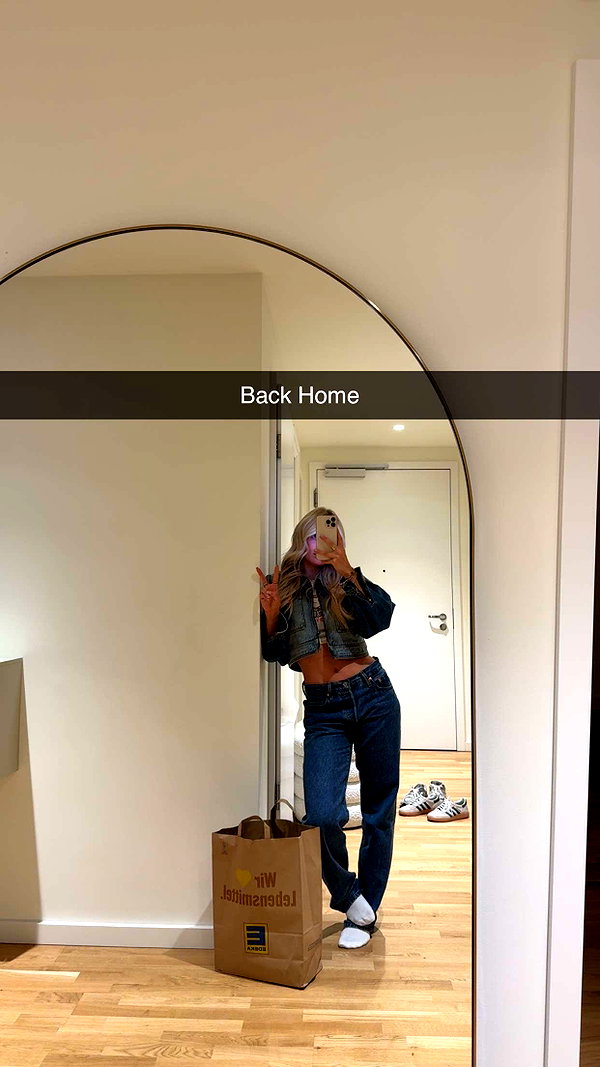 alexissshv snapchat image archive image
