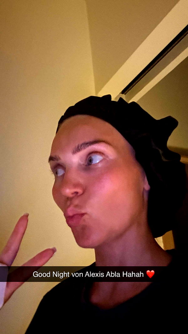 alexissshv snapchat image archive image