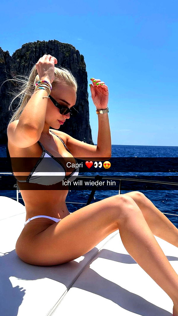 alexissshv snapchat image archive image