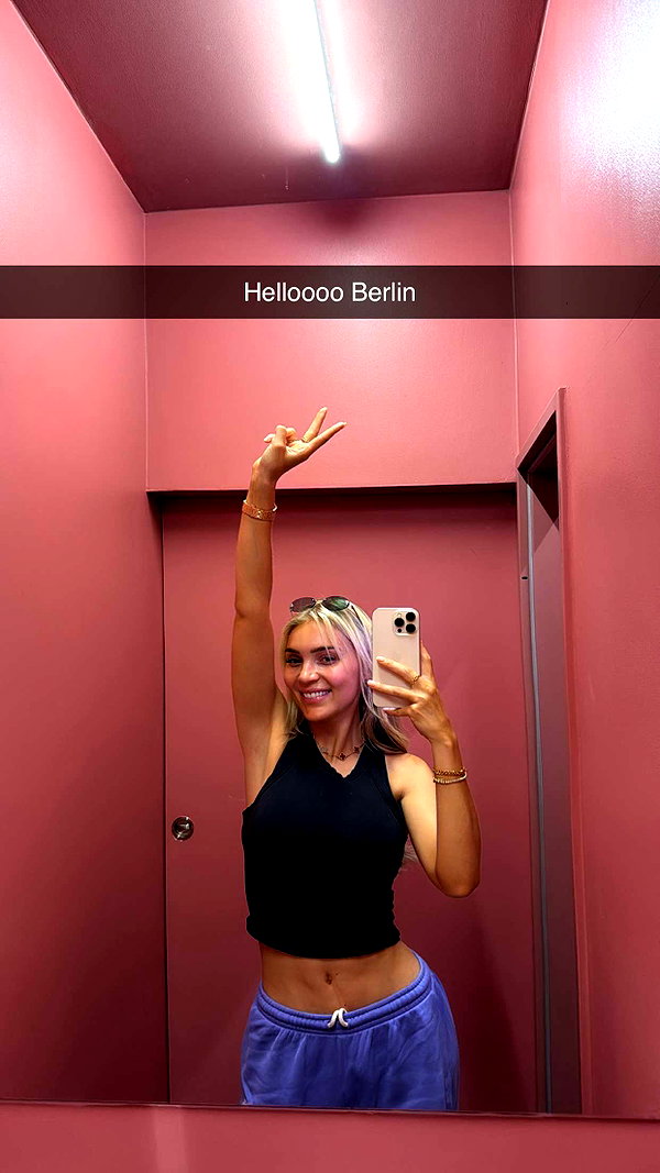 alexissshv snapchat image archive image