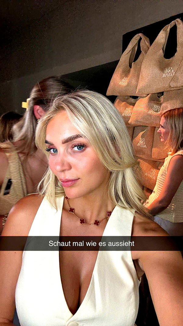 alexissshv snapchat image archive image