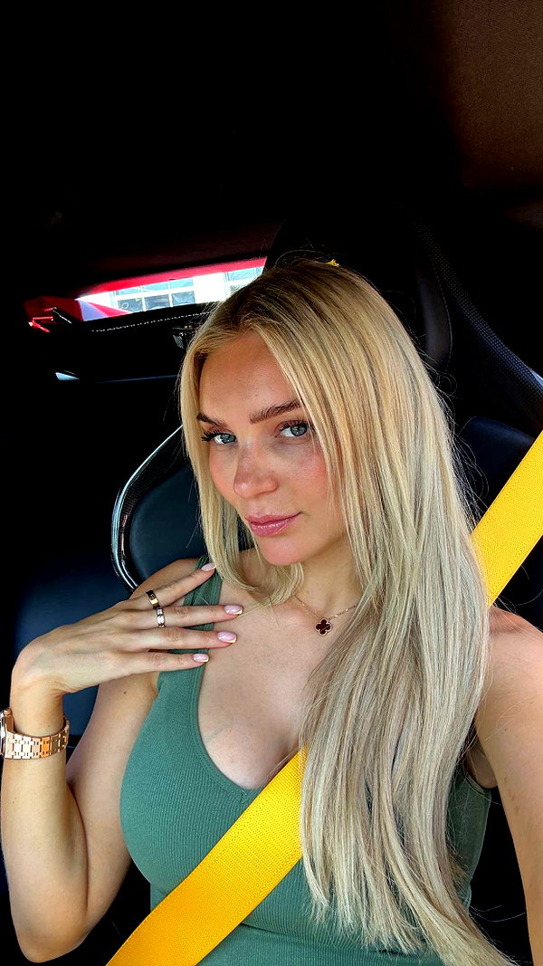 alexissshv snapchat image archive image