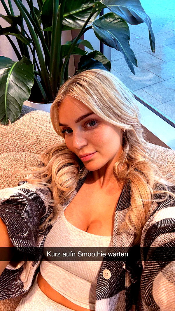 alexissshv snapchat image archive image
