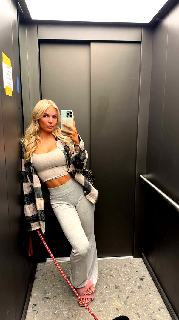 alexissshv snapchat image archive image