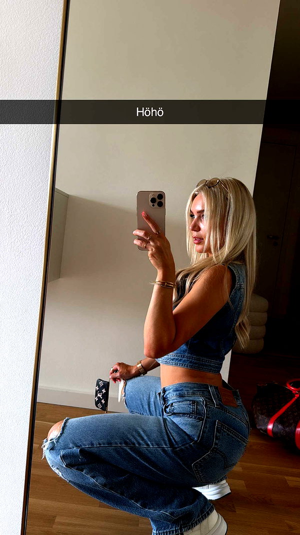 alexissshv snapchat image archive image