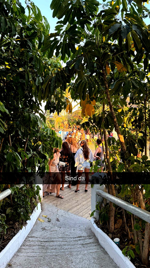 alexissshv snapchat image archive image