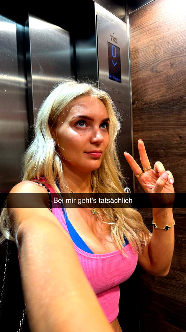 alexissshv snapchat image archive image