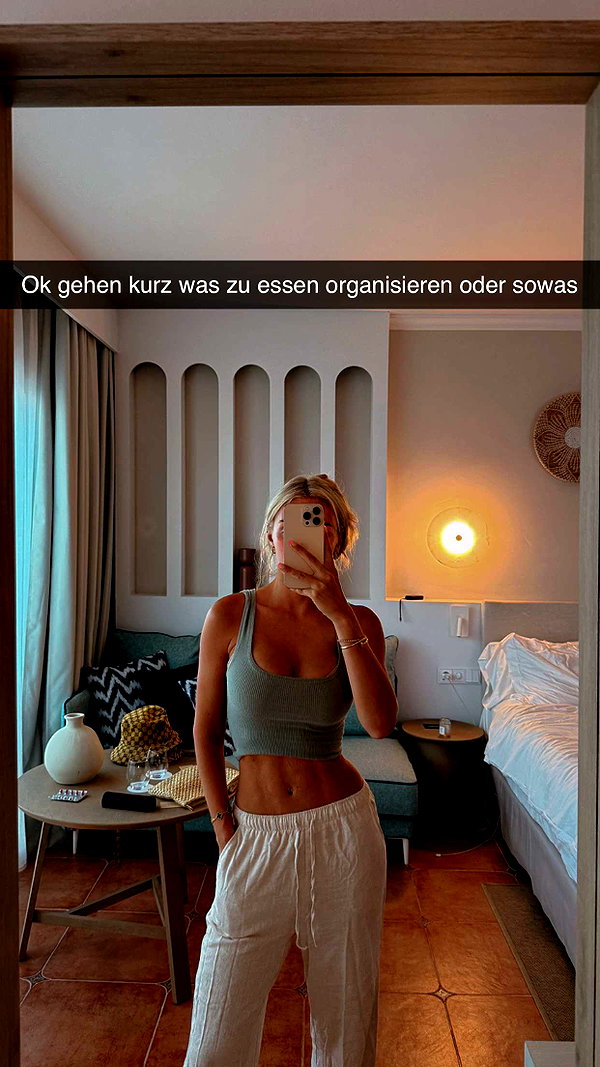 alexissshv snapchat image archive image