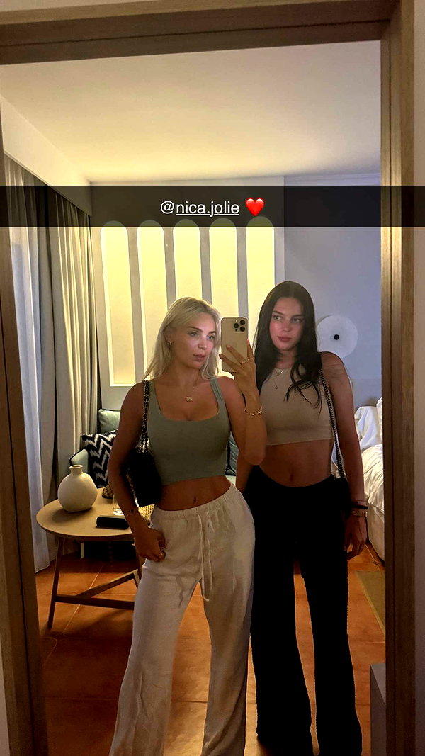 alexissshv snapchat image archive image