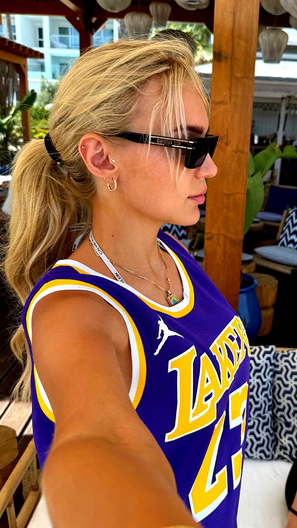 alexissshv snapchat image archive image