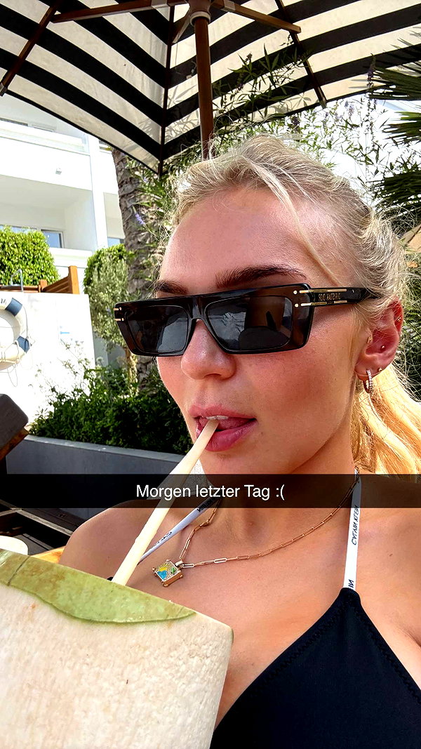 alexissshv snapchat image archive image