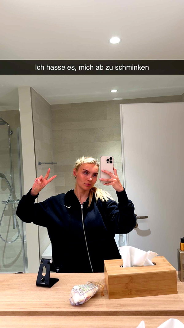 alexissshv snapchat image archive image