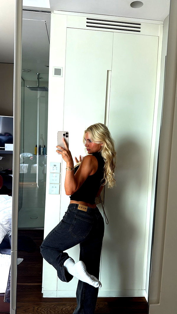 alexissshv snapchat image archive image