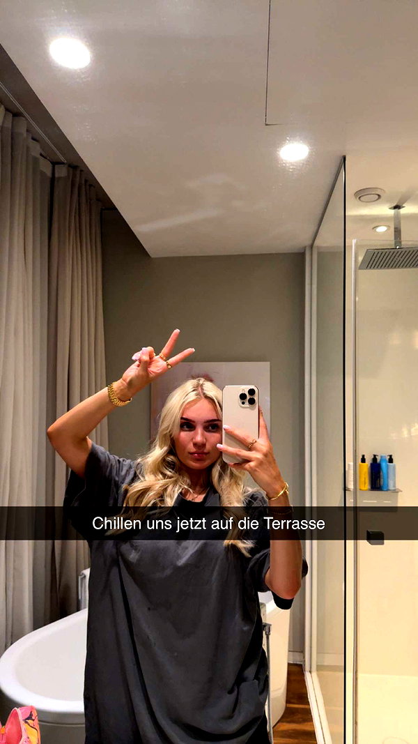 alexissshv snapchat image archive image