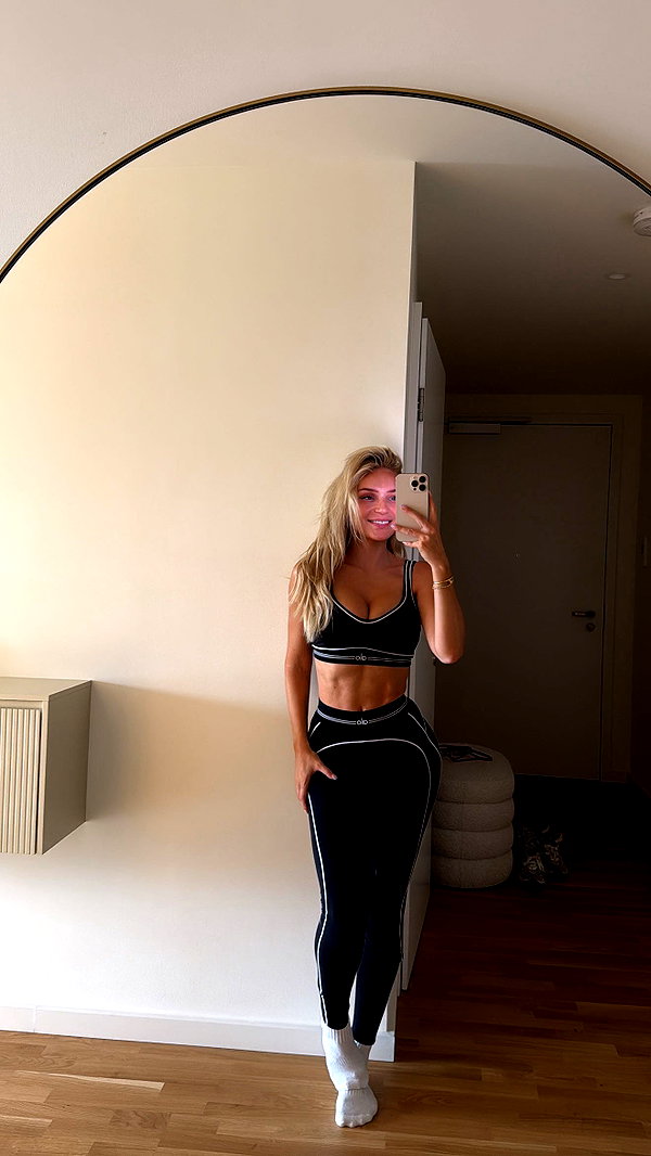 alexissshv snapchat image archive image