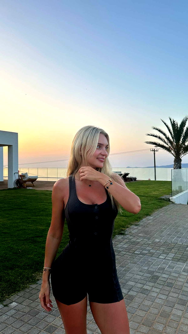 alexissshv snapchat image archive image