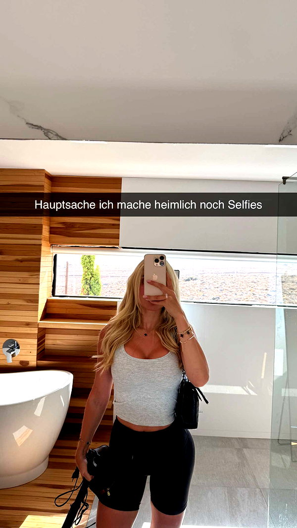 alexissshv snapchat image archive image