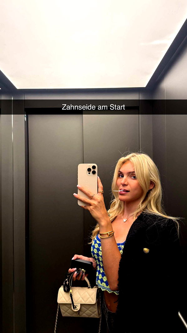 alexissshv snapchat image archive image