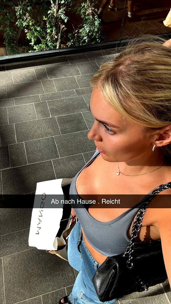 alexissshv snapchat image archive image
